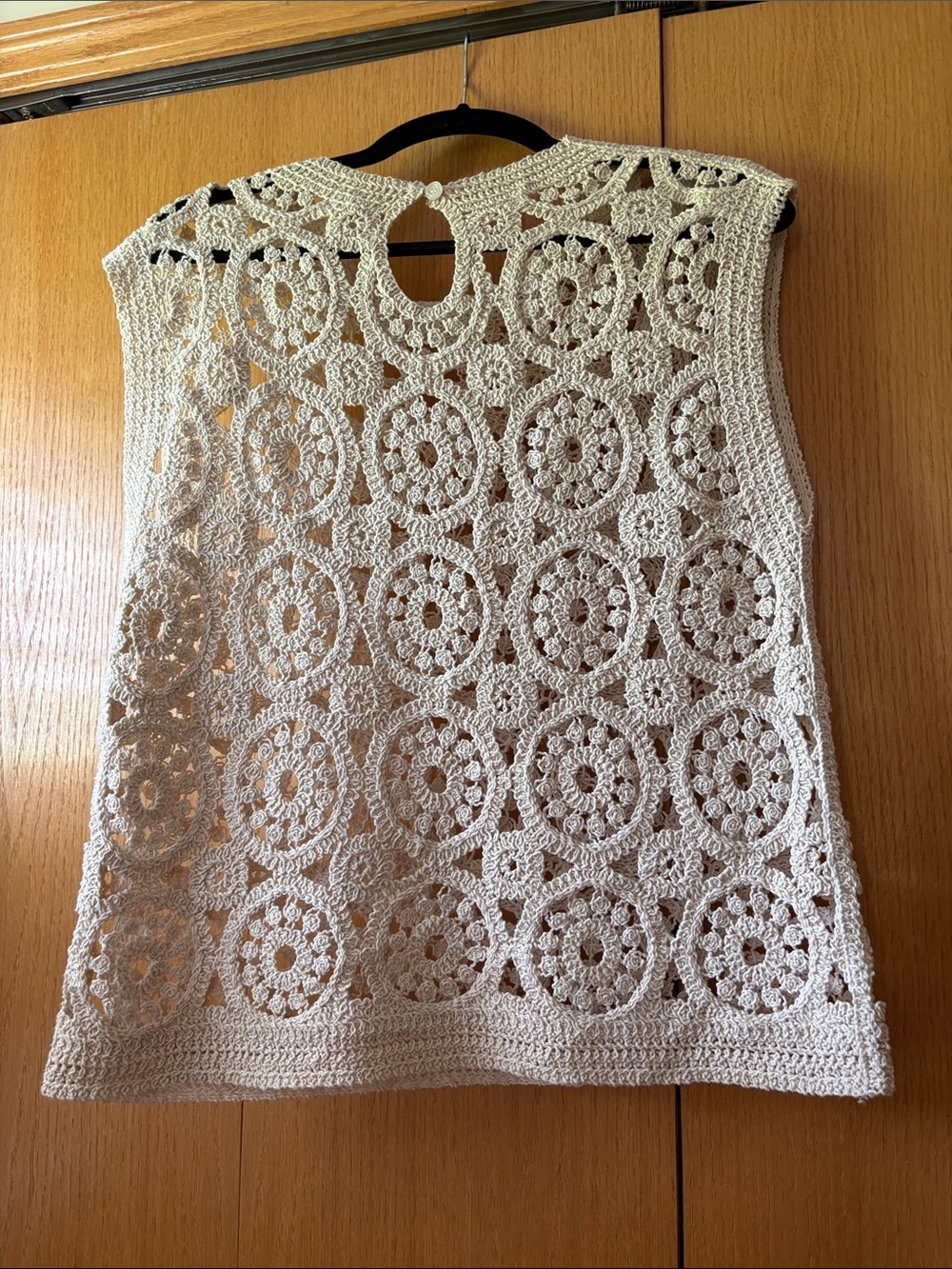 a.n.a Cream Crochet Tank Top - Picture 5 of 6